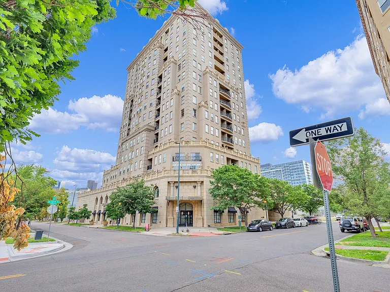 475 W 12th Ave #6B — Photo 33