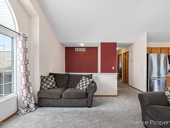 4th image of 380 Tallgrass Dr NE