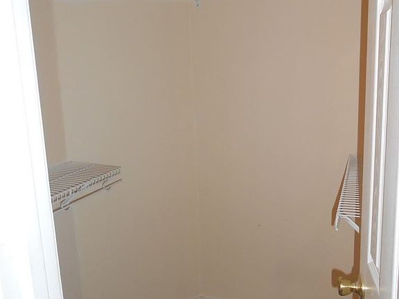 4th image of 4186 Hamilton Cir