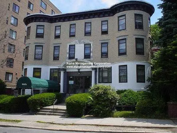 Beacon St — Photo 15
