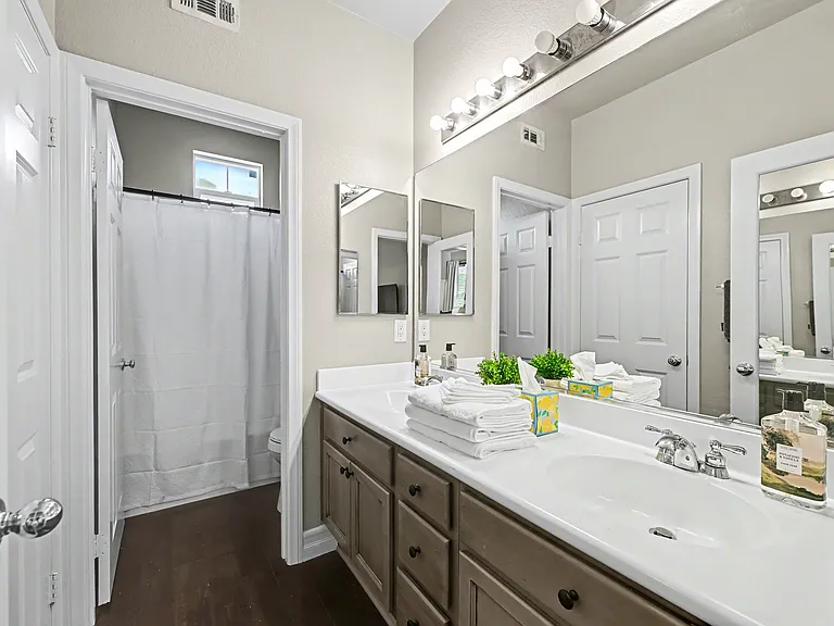 24731 Valleywalk St #6 — Photo 25