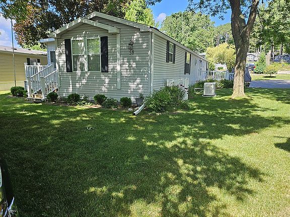 Front/side corner view