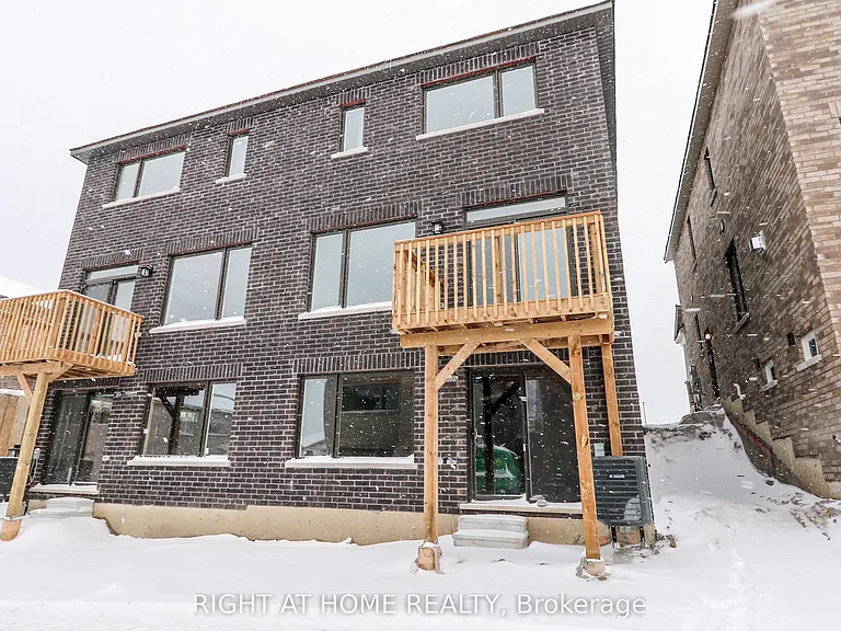 18 Periwinkle Rd — Photo 44