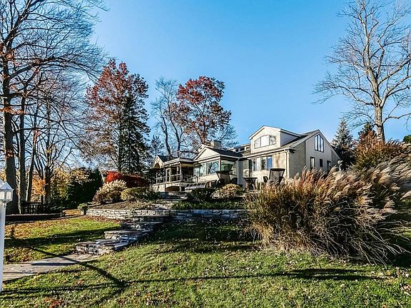3rd image of 58 Lakeshore Dr