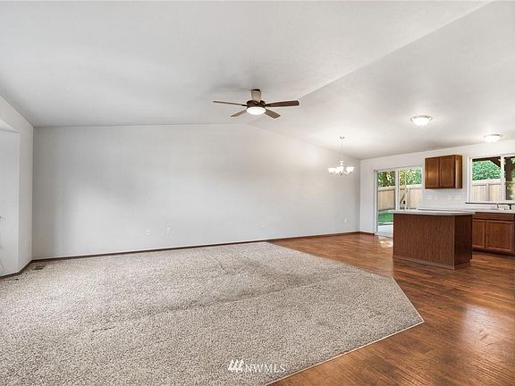 5th image of 14202 Greenbelt Dr E