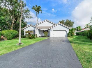 5486 Pine Ln, Coral Springs, FL 33067