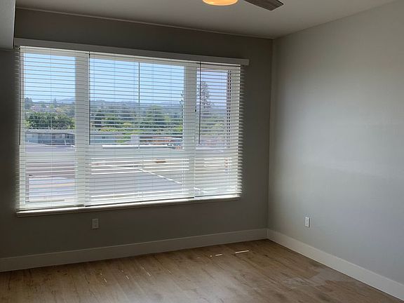 3rd image of 19 9th Ave #6