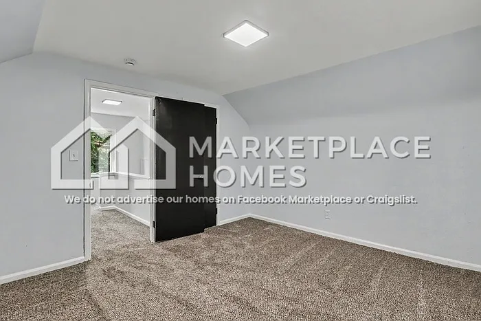 18431 Teppert St — Photo 14