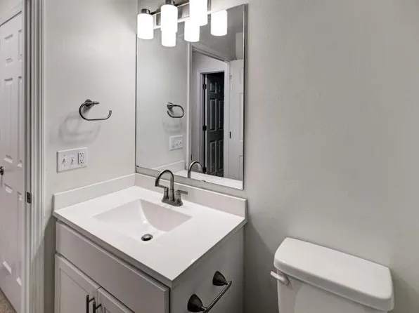 6918 Chester Dr, Madison, WI 53719