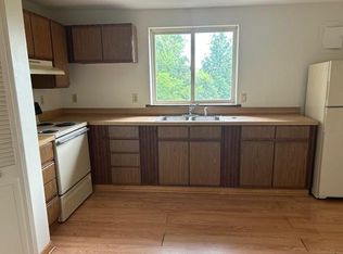 318 Vineyard Ave #4, Highland, NY 12528