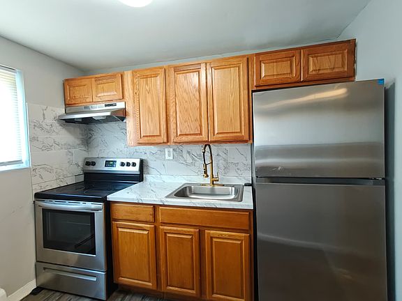 2nd image of 308 Main St #C7