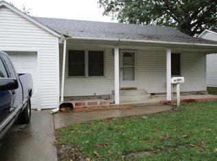 656 N Ted Ave, Marshall, MO 65340