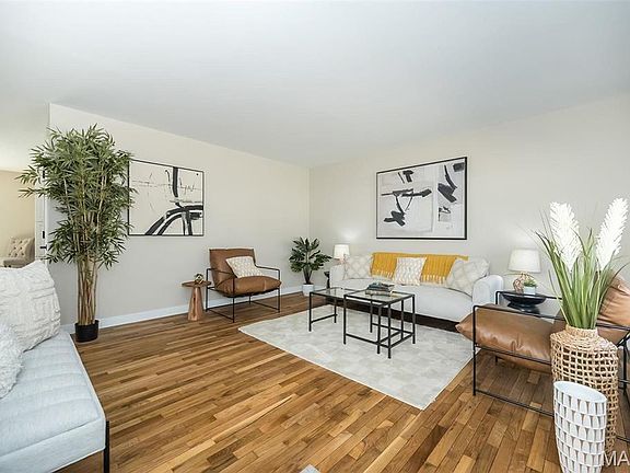 5th image of 6828 Finchdale Ct