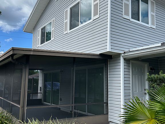 2nd image of 628 Heatherton Vlg