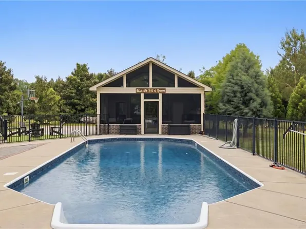 5409 Blackwater Rd, Virginia Beach, VA 23457