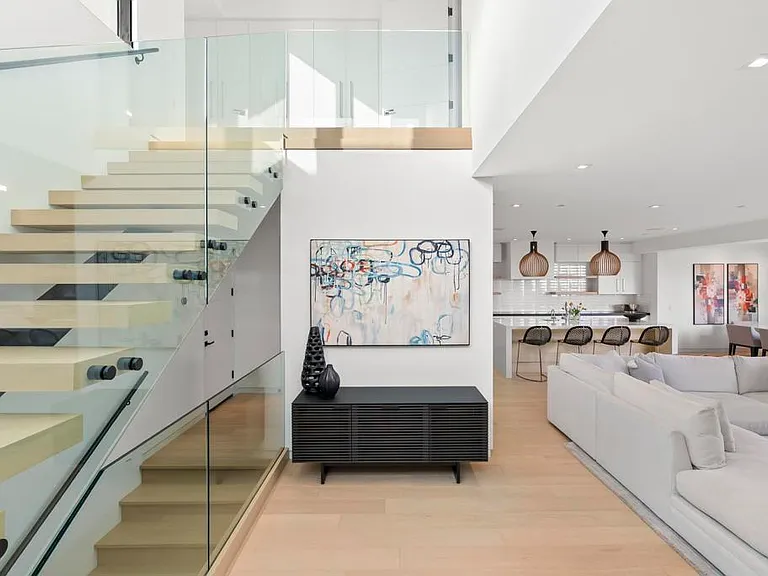 216 Ocean St — Photo 26