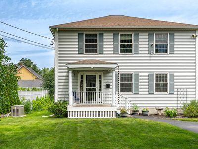 211 Oak Street, Bath, ME, 04530