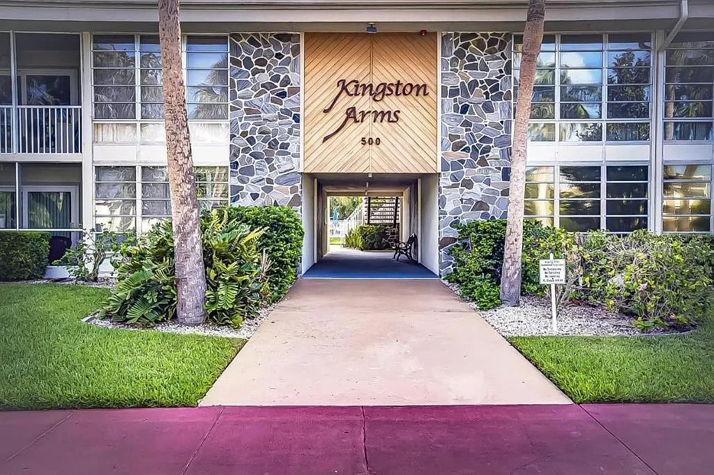 1 bed, 1.0 bath, 770 sqft, $2,000 — Photo 1