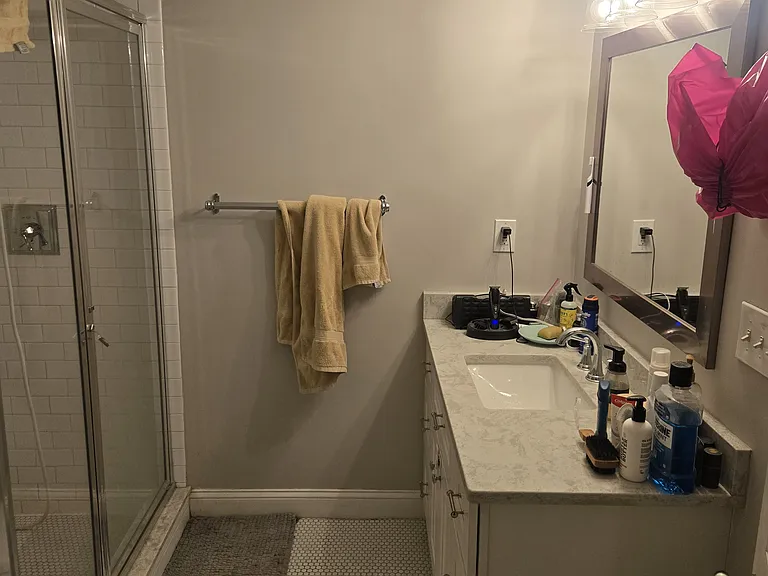 9 Fairfield St #8 — Photo 7