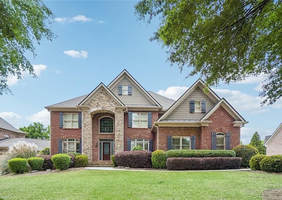 1st image of 362 Grassmeade Way