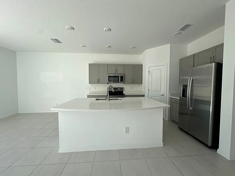 2408 Paravane Way — Photo 6