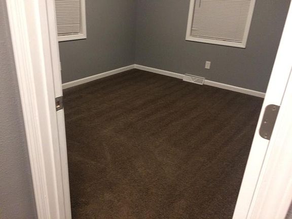 5th image of 3104 N 51st Ter APT B