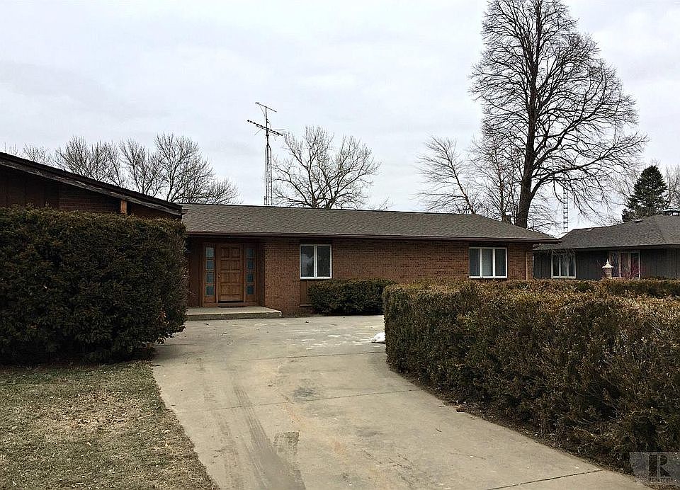 1st image of 127 Mallard Dr