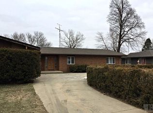 127 Mallard Dr, Storm Lake, IA 50588