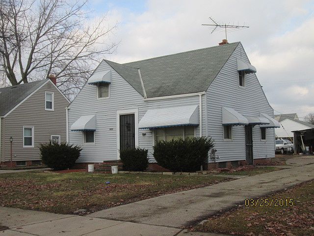 1st image of 3993 E 186th St