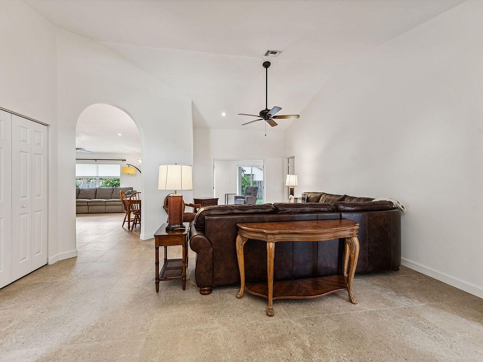 1st image of 791 Blueberry Drive