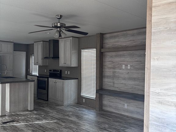 4th image of 508 Green Oak St Lot 508