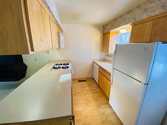 5th image of 1200 Wildwood Ave #51