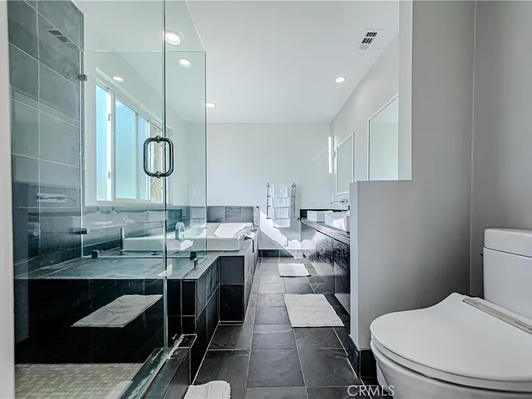 507 N Formosa Ave — Photo 22