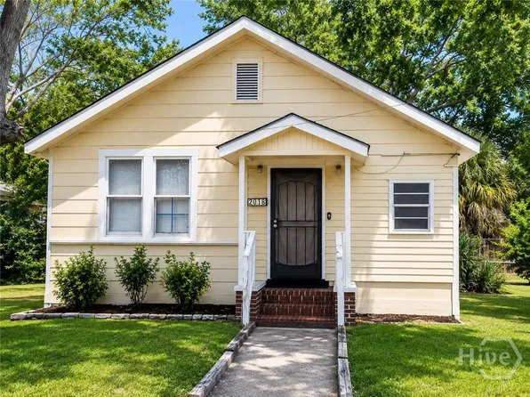 2018 Bolling St, Savannah, GA 31404