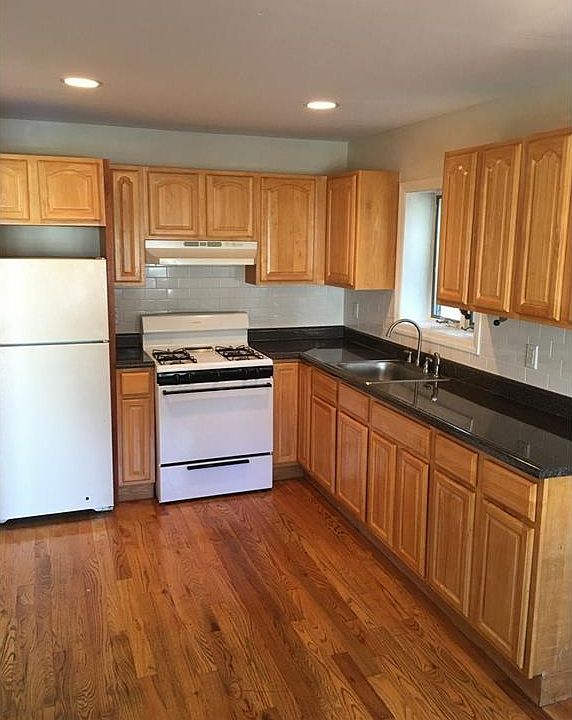 1st image of 23 Madison Ave #1