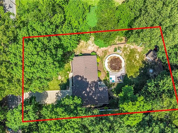 2nd image of 408 River Rd