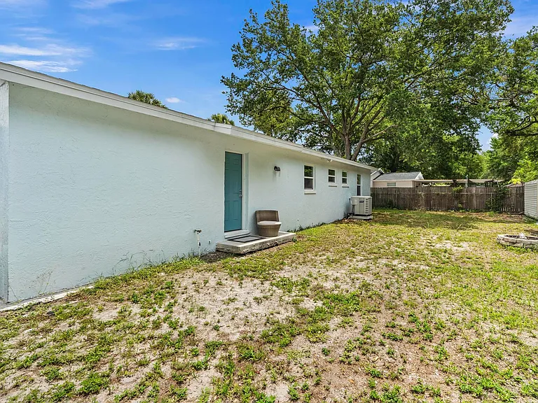 2813 Durham St — Photo 30
