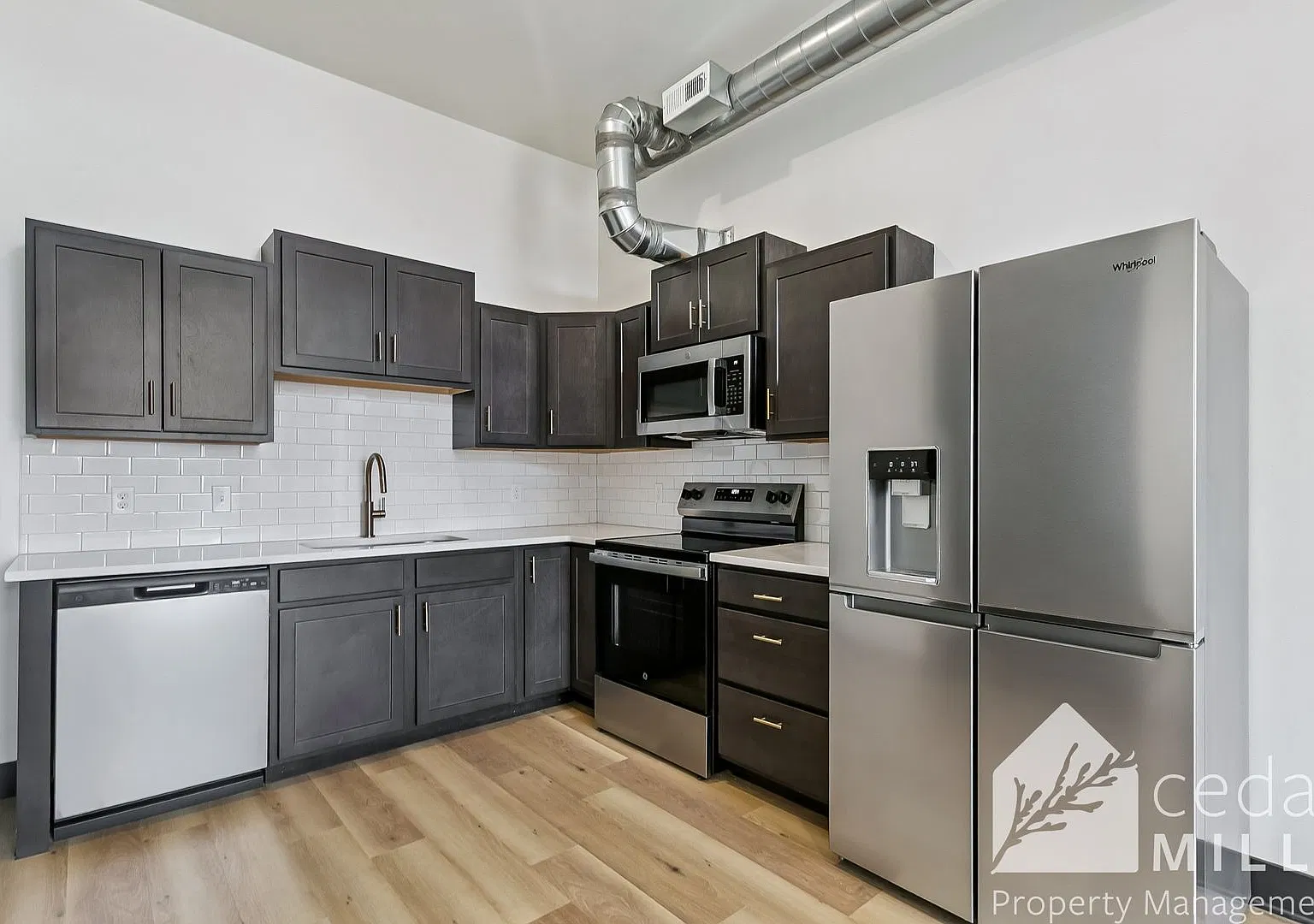 Hill Haus English — Photo 4