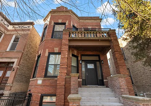 2520 N Mozart St #1R Photo 1 2520 N Mozart St #1R Photo 1