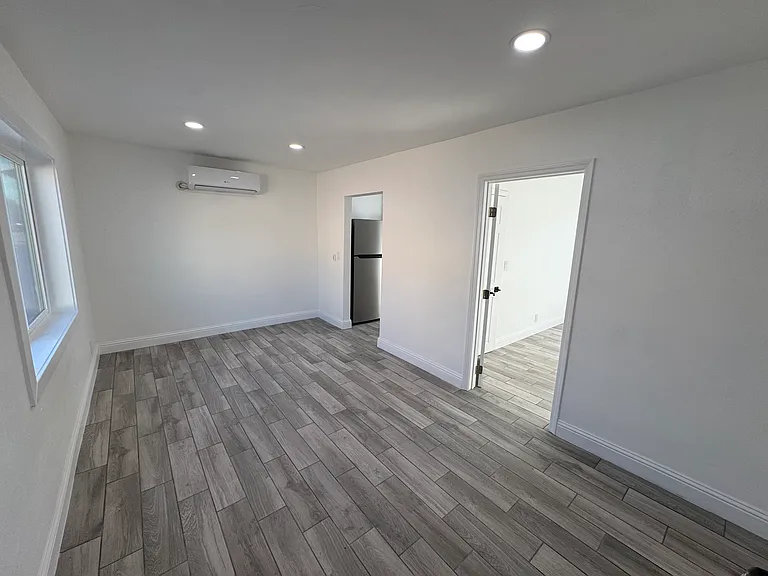 1136 N Sanborn Rd #2 — Photo 5