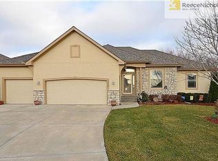 21772 W 175th Ter, Olathe, KS 66062