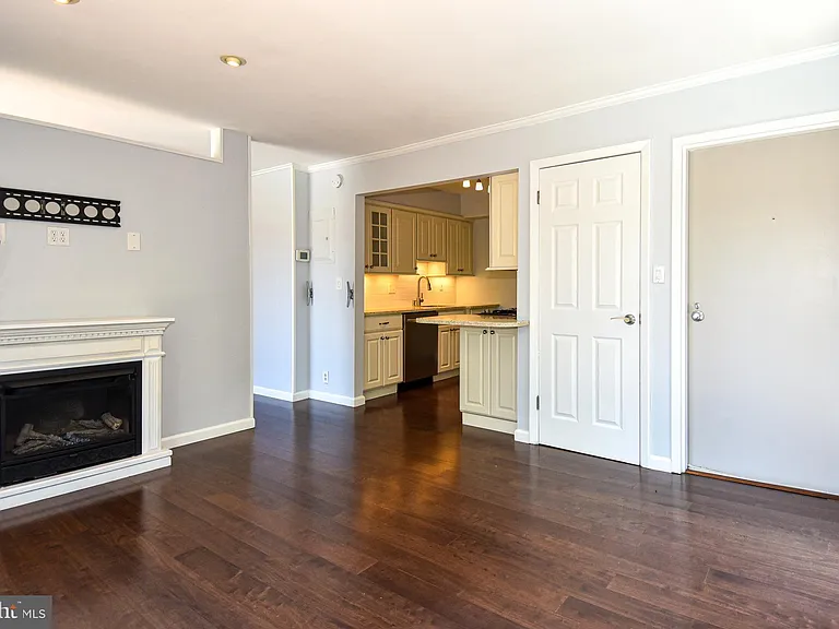 308 Forbes St #I — Photo 9