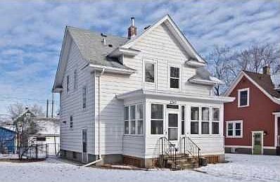 2nd image of 2143 Temple Ct