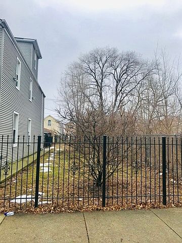 1st image of 1528 S Komensky Ave