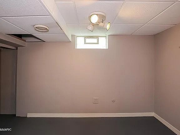 2nd image of 1060 Elliott St SE