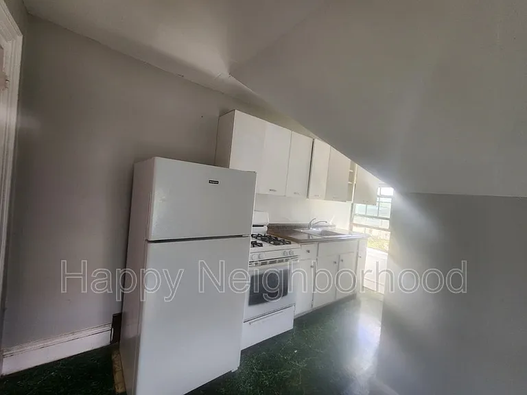 130 Bradley Ave #306 — Photo 4