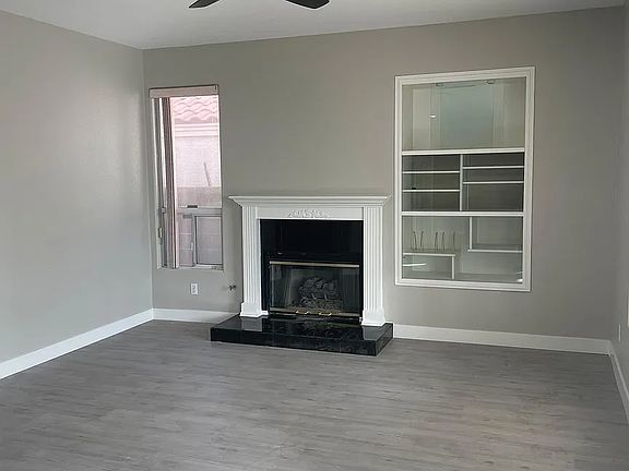 3rd image of 7487 Tamarind Ave