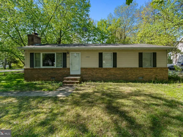 11944 Montgomery Ln, Waldorf, MD 20602