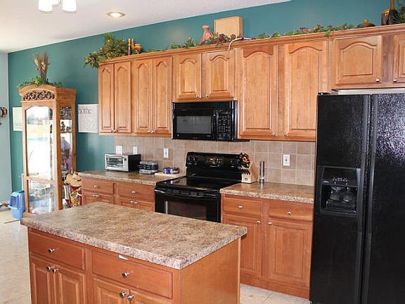 4th image of 2370 N Slickrock Dr
