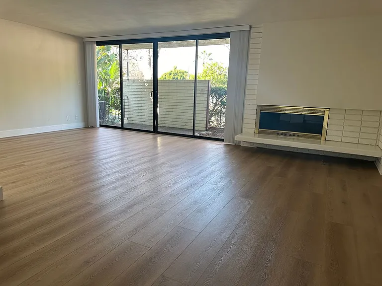 p7700 — Photo 12